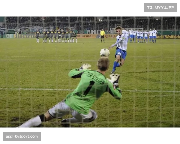 海登海姆1-1汉堡，保级生死战双方各取一分